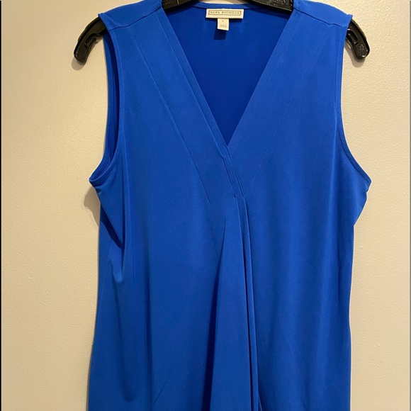 Dana Buchman Tops - Dana Buchman women’s sleeveless top.